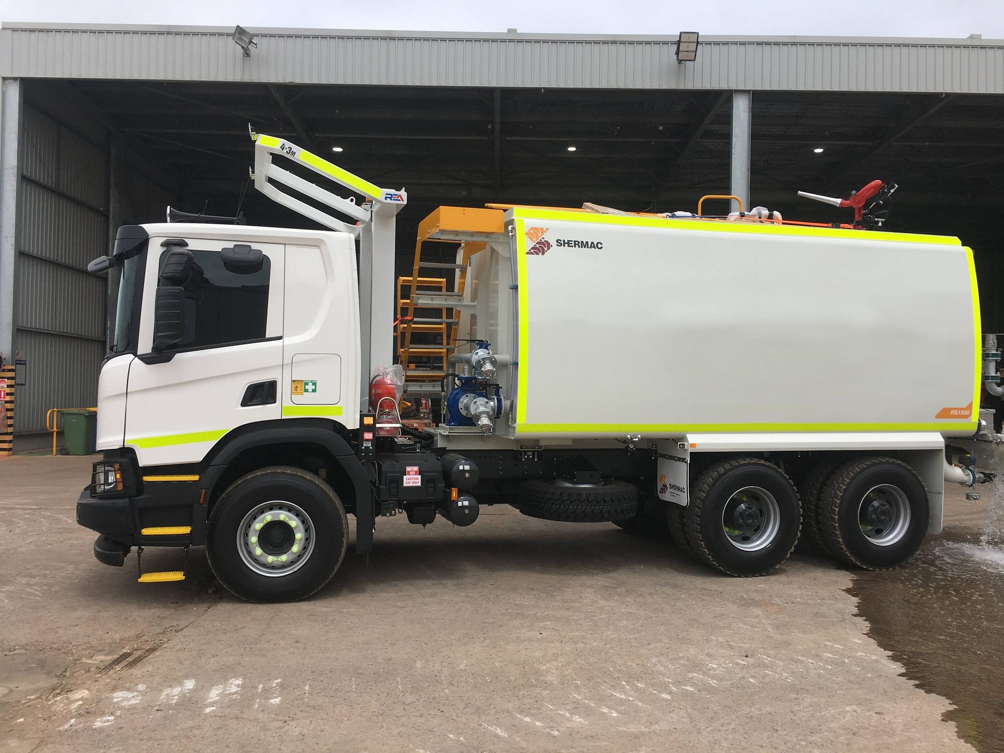 Scania 6x4 Water Cart - For Hire